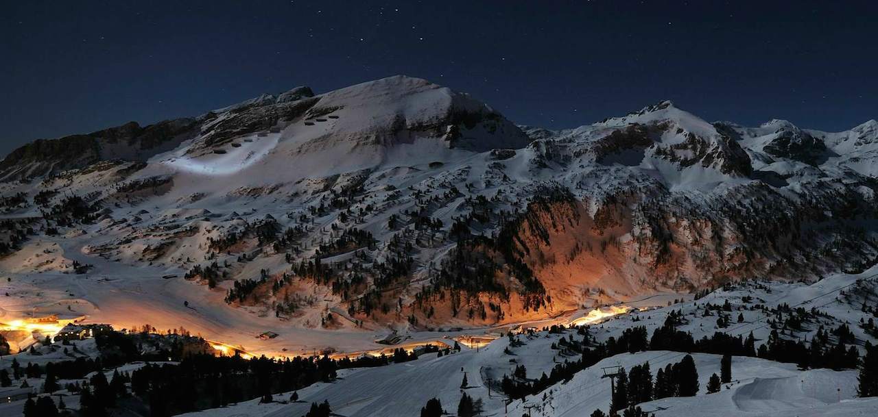 home-james-california-real-estate-sequoia-winter-night